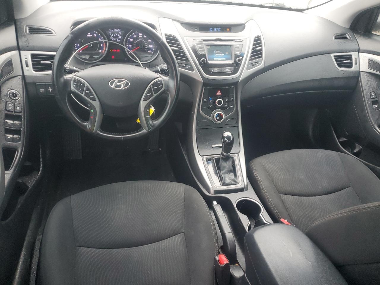 2015 Hyundai Elantra - Image 8