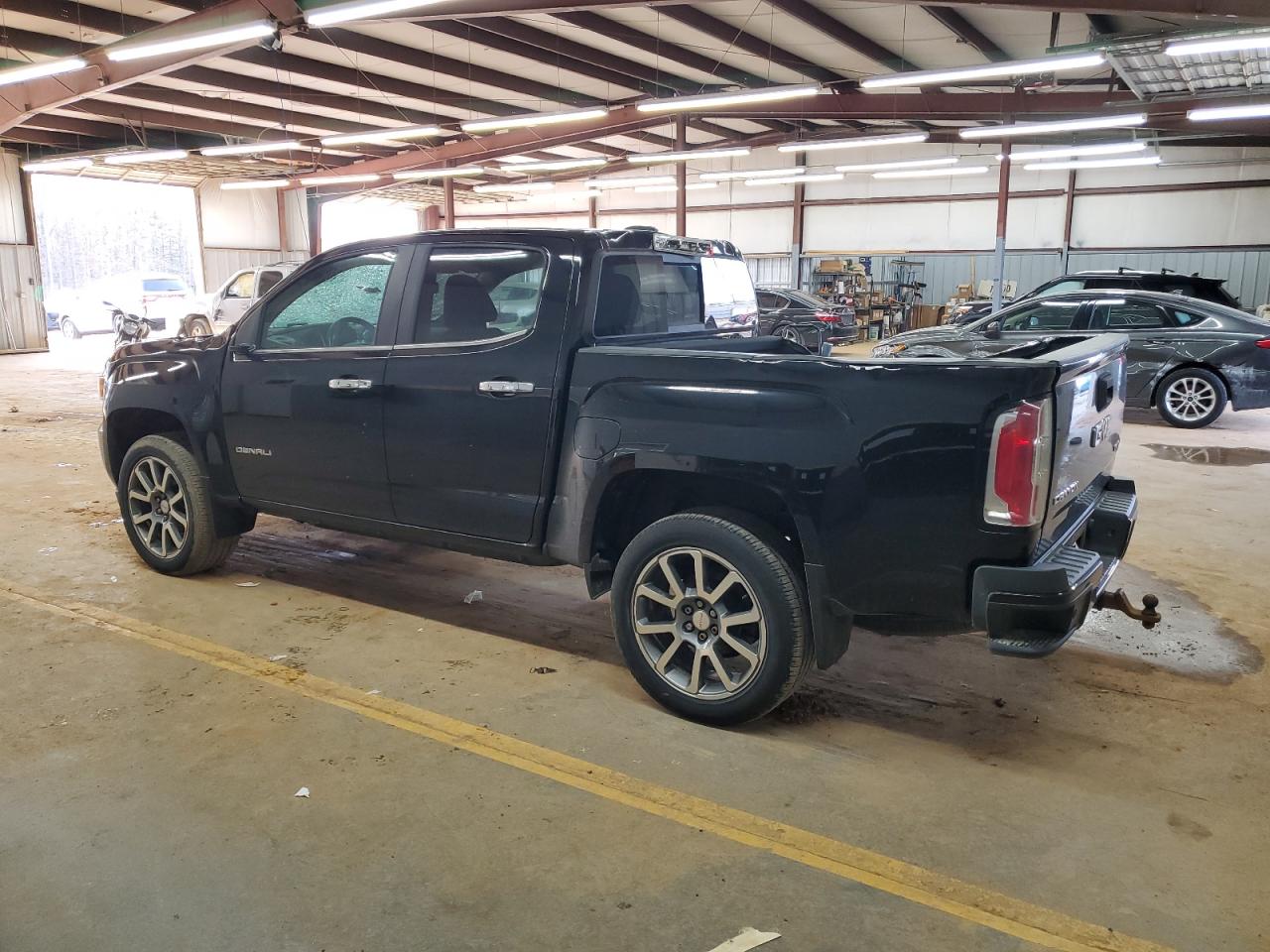 2019 GMC Canyon - Image 2