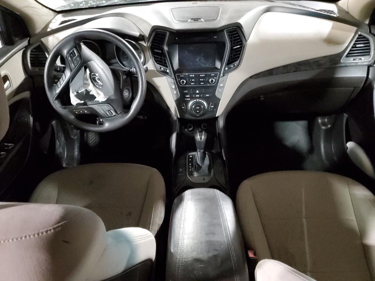 2017 Hyundai Santa Fe - Image 8