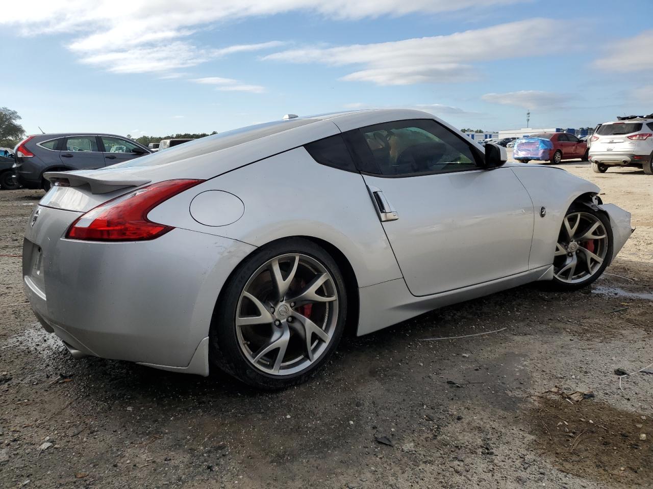 2017 Nissan 370Z - Image 3