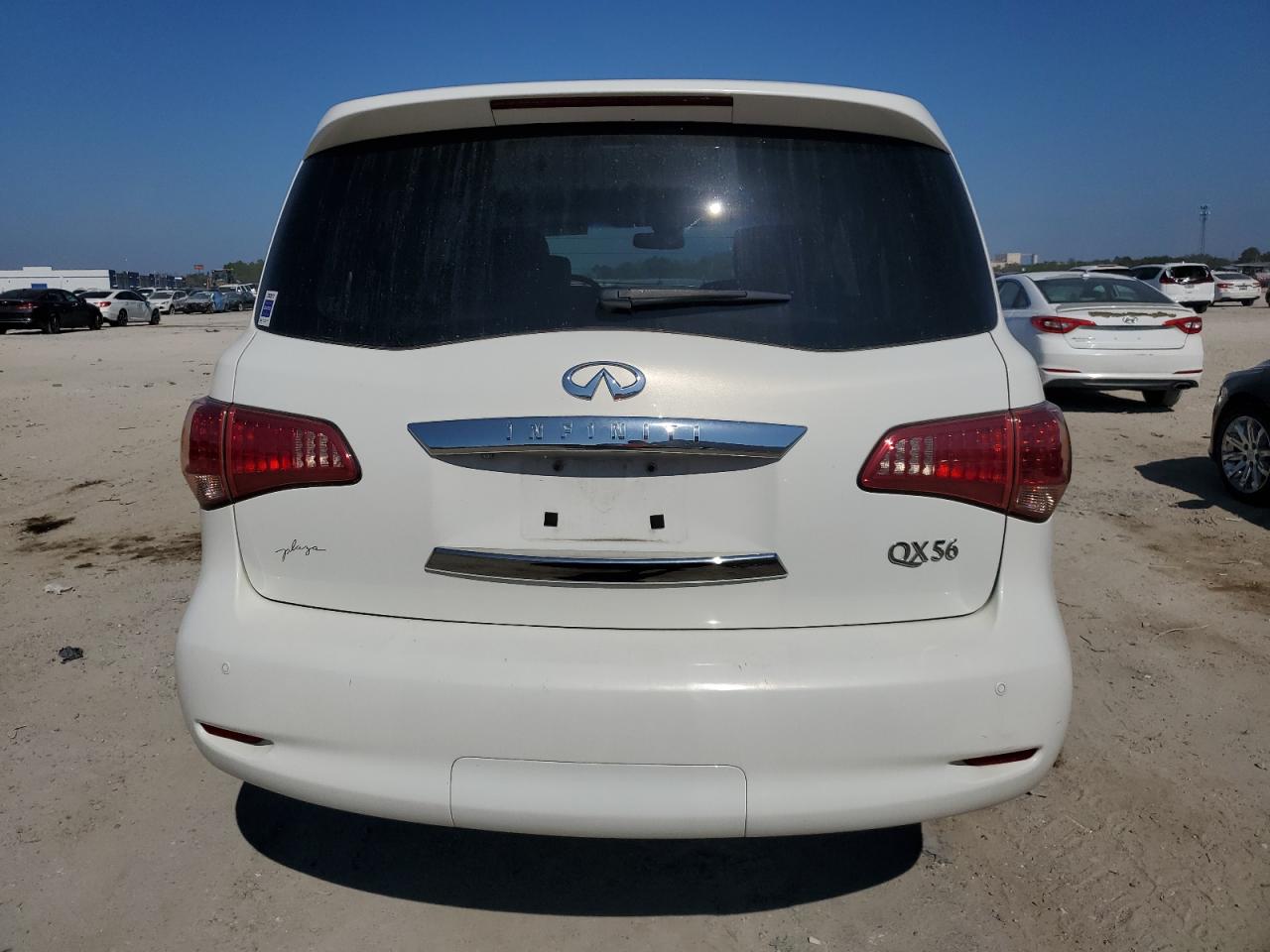 2011 Infiniti QX56 - Image 6