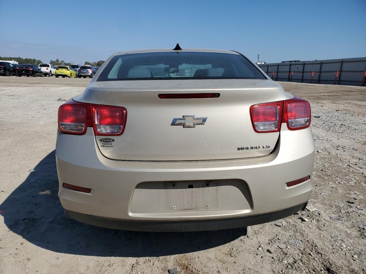 2014 Chevrolet Malibu - Image 6