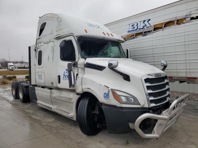 2020 Freightliner Cascadia 126