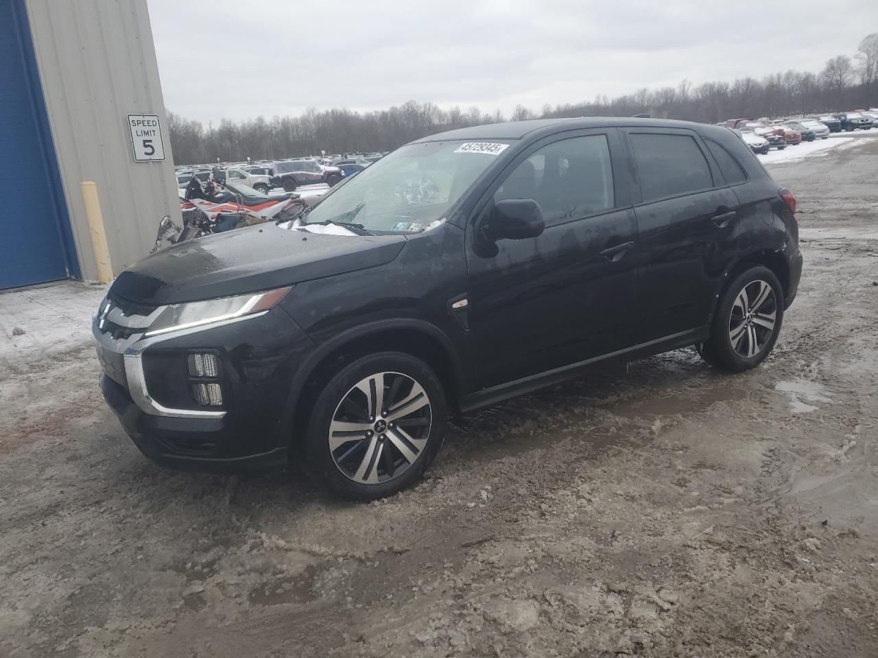 2020 Mitsubishi Outlander - Image 1