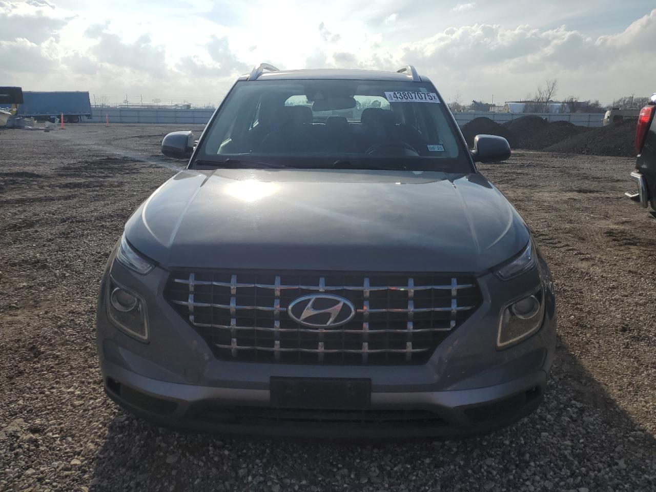 2020 Hyundai Venue - Image 5