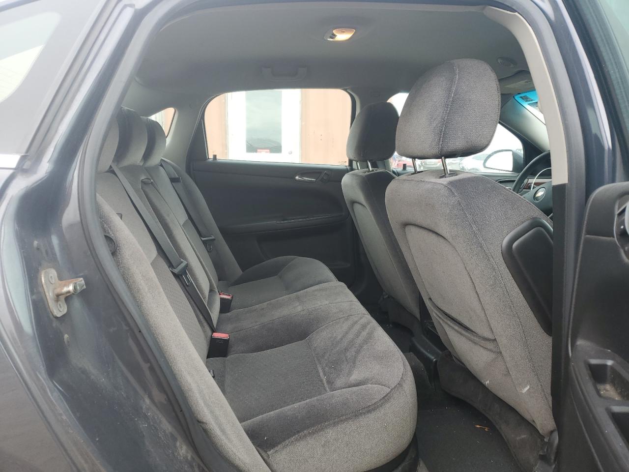 2009 Chevrolet Impala - Image 10