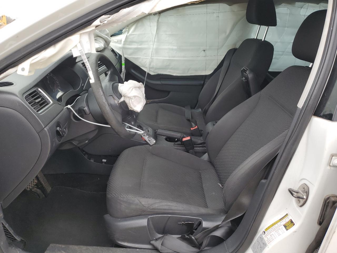 2014 Volkswagen Jetta - Image 7