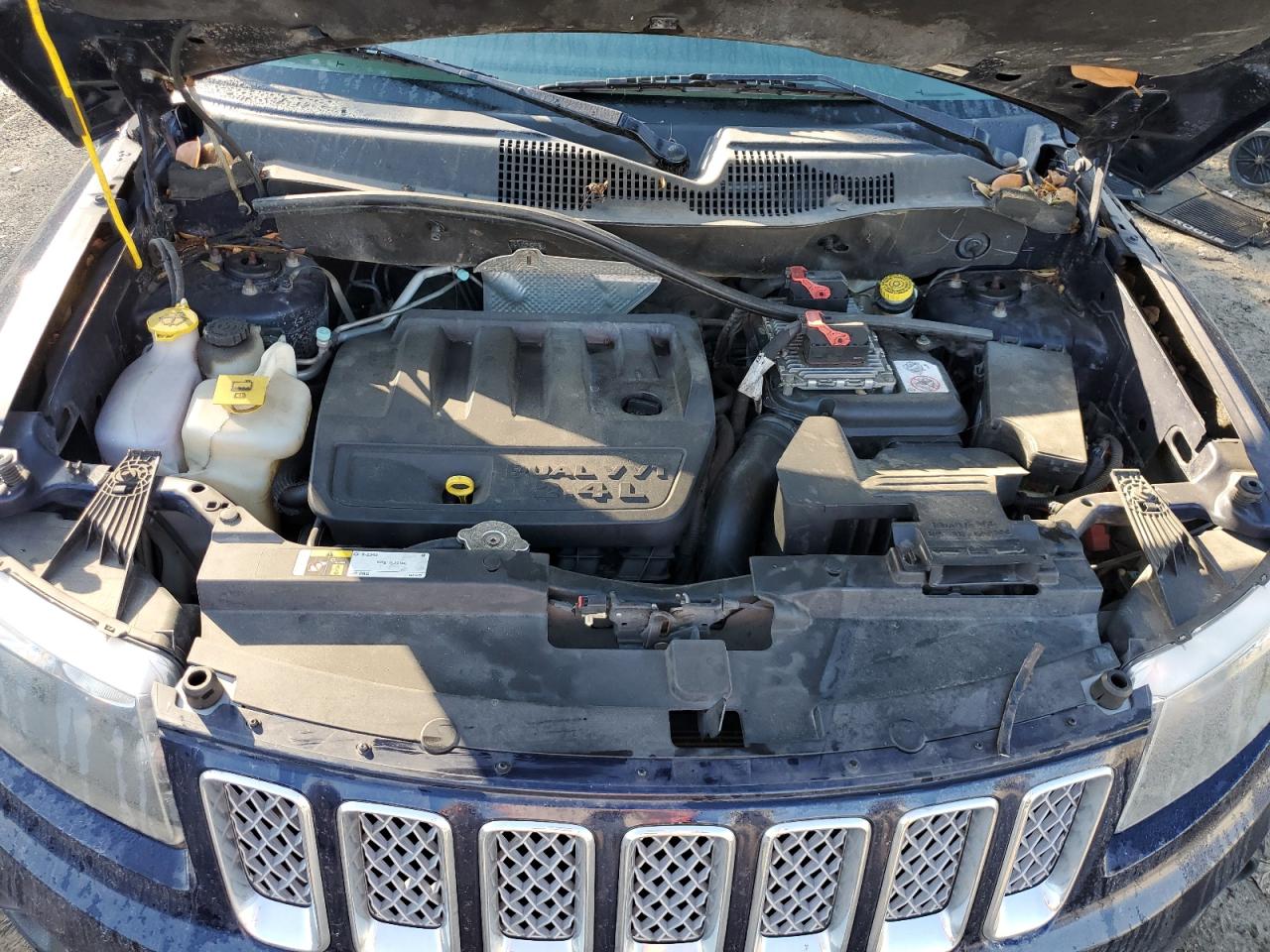 2015 Jeep Compass - Image 12