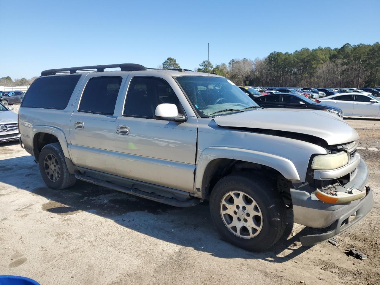 2005 Chevrolet Suburban - Image 4