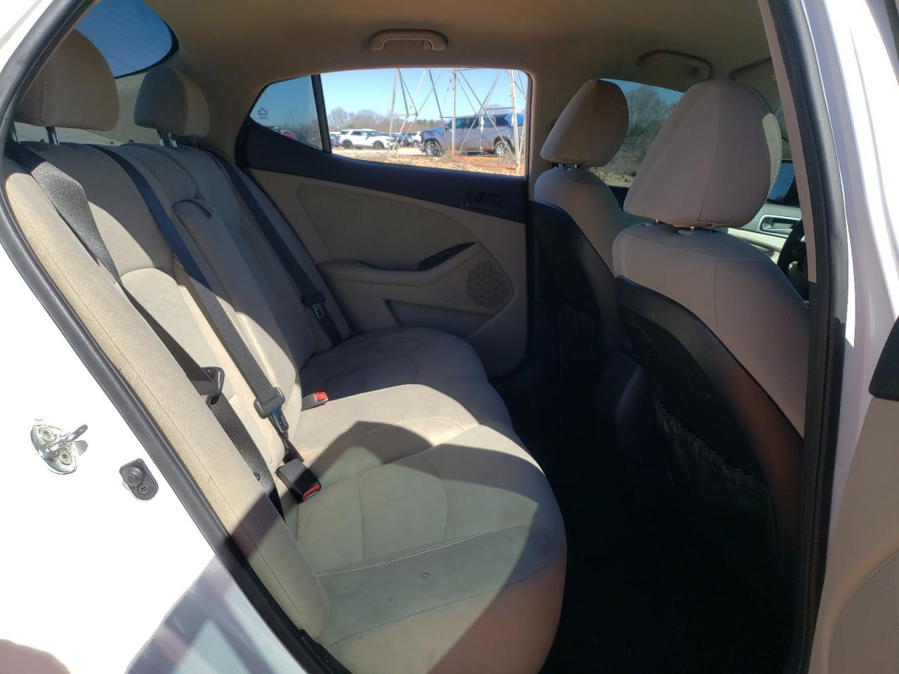 2014 Kia Optima - Image 10