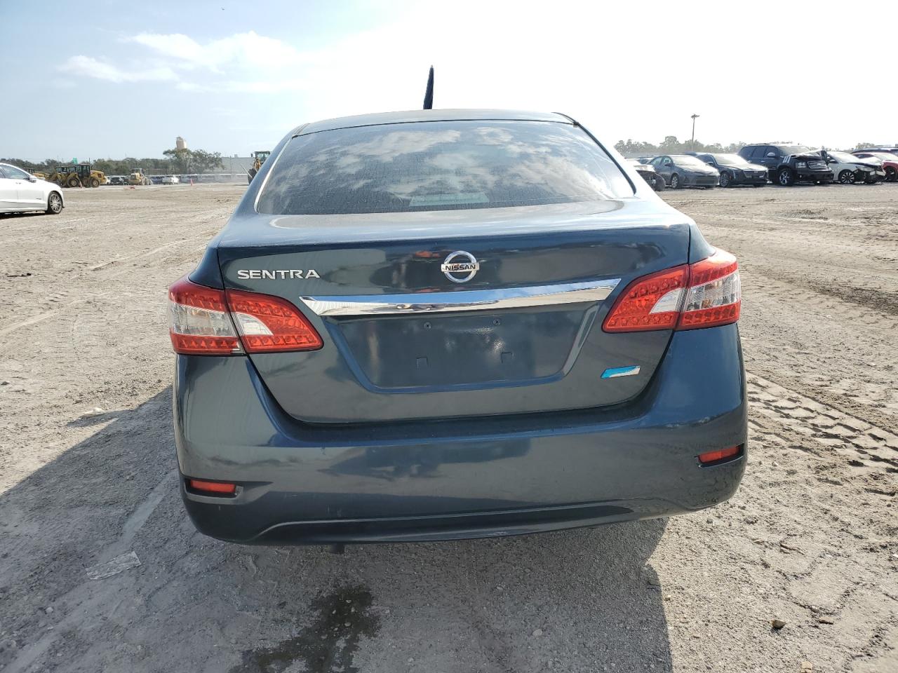 2014 Nissan Sentra - Image 6