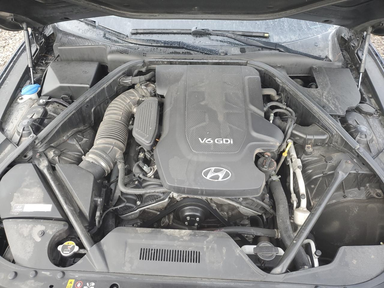 2016 Hyundai Genesis - Image 12