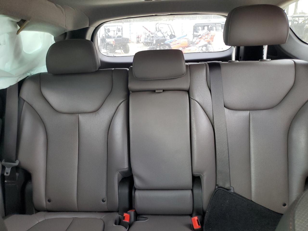 2020 Hyundai Santa Fe - Image 10