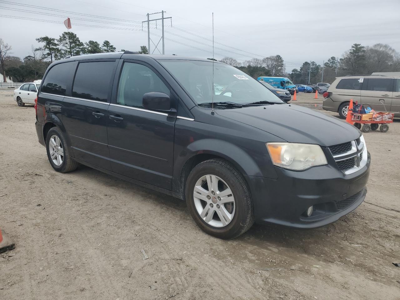2012 Dodge Caravan - Image 4