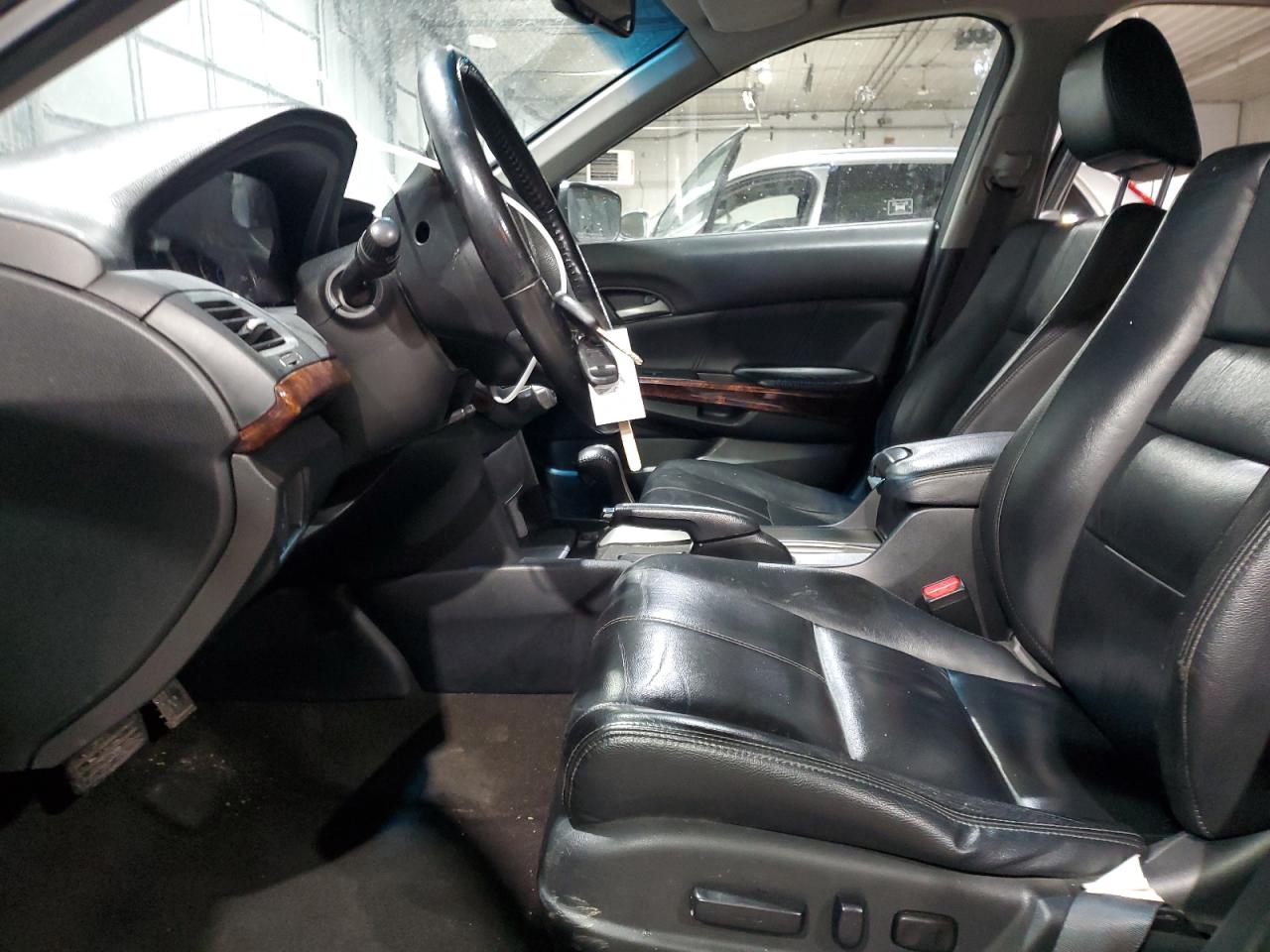2010 Honda Accord - Image 7