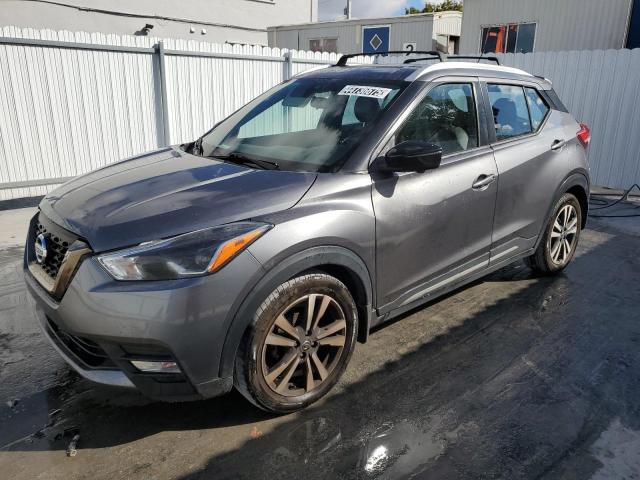 2020 Nissan Kicks Sr for Sale in Opa Locka, FL - Side