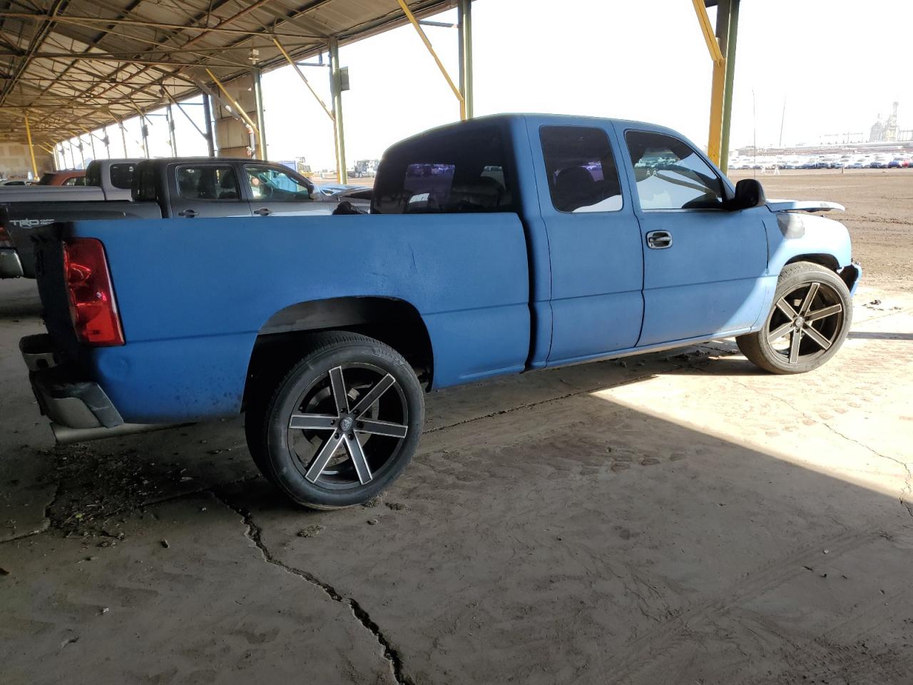 2003 Chevrolet Silverado - Image 3