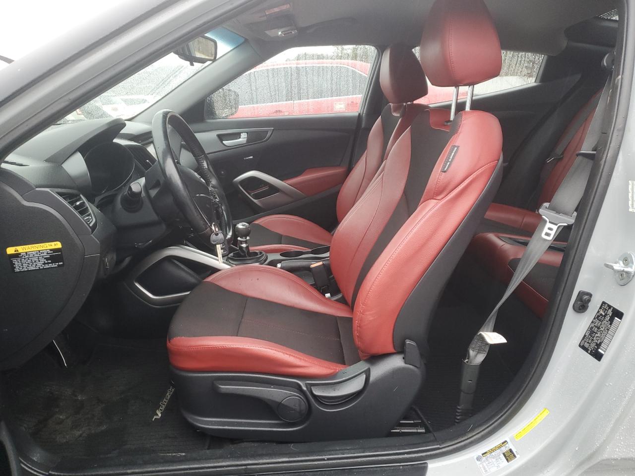 2015 Hyundai Veloster - Image 7