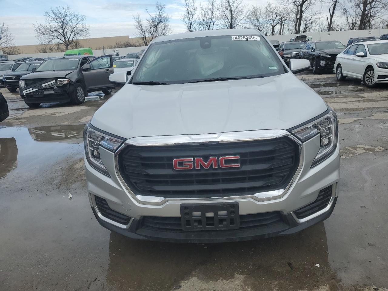2022 GMC Terrain - Image 5