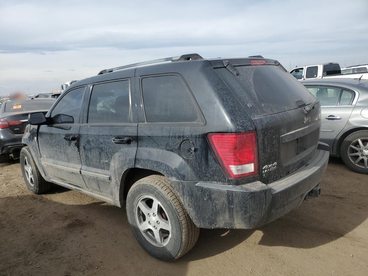2007 Jeep Grand Cherokee - Image 2