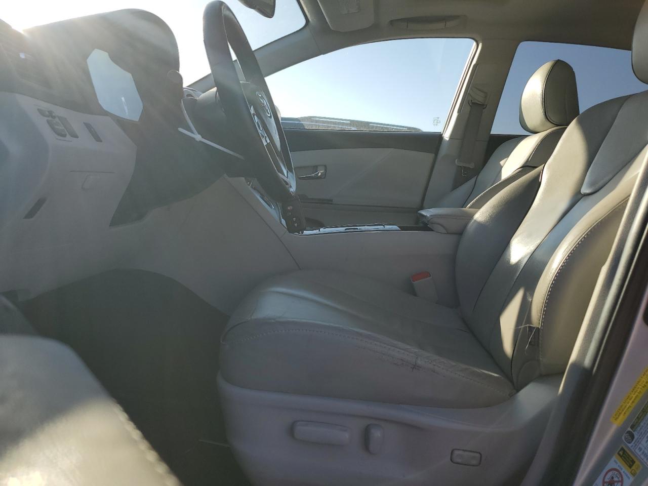 2014 Toyota Venza - Image 7