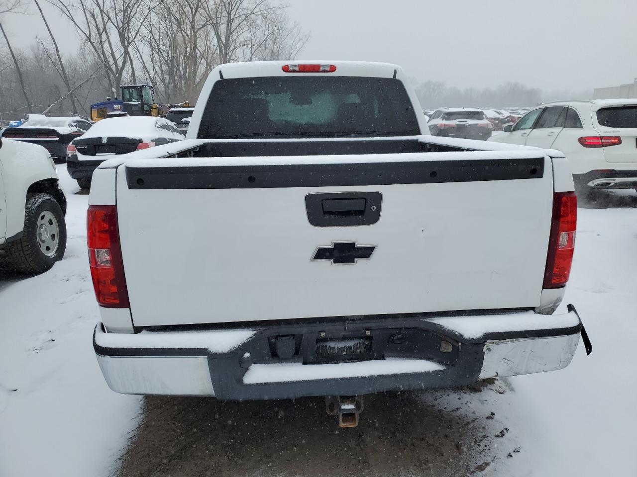 2011 Chevrolet Silverado - Image 6