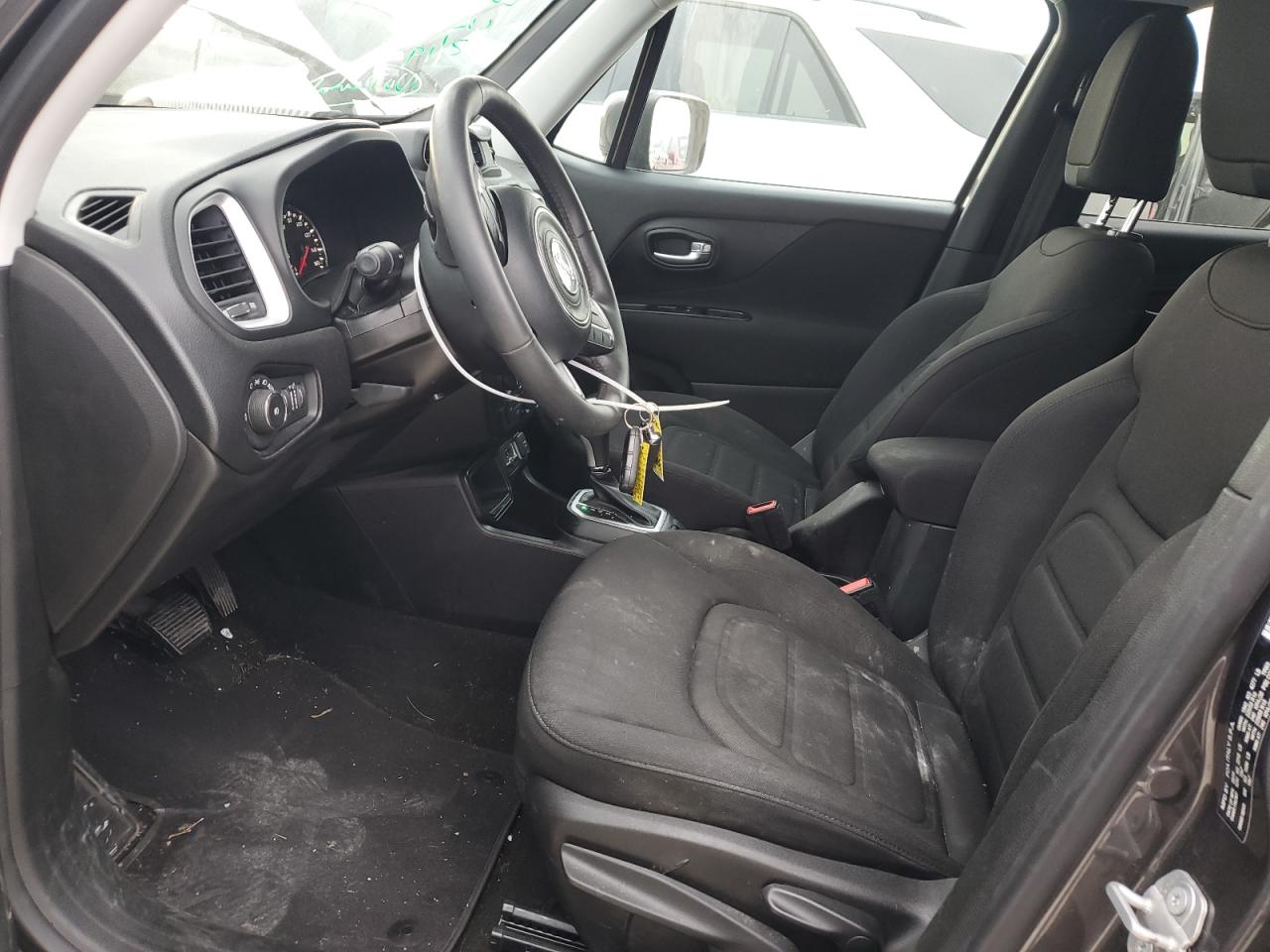 2018 Jeep Renegade - Image 7