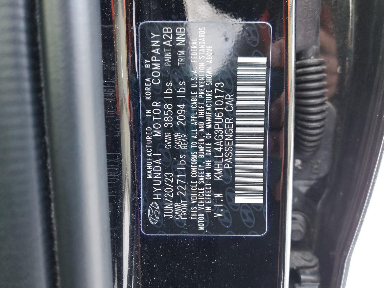 2023 Hyundai Elantra - Image 12