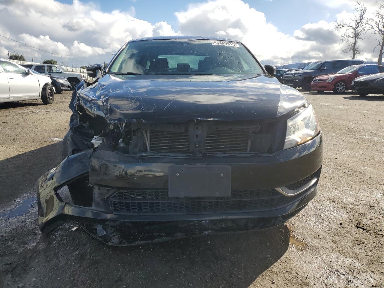 2014 Volkswagen Passat - Image 5