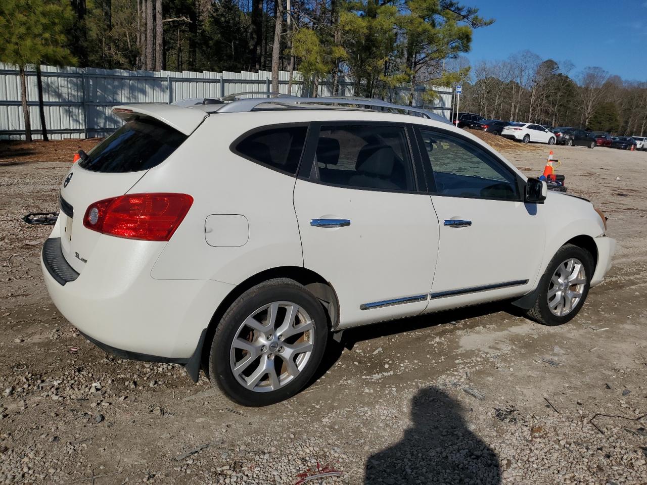 2011 Nissan Rogue - Image 3