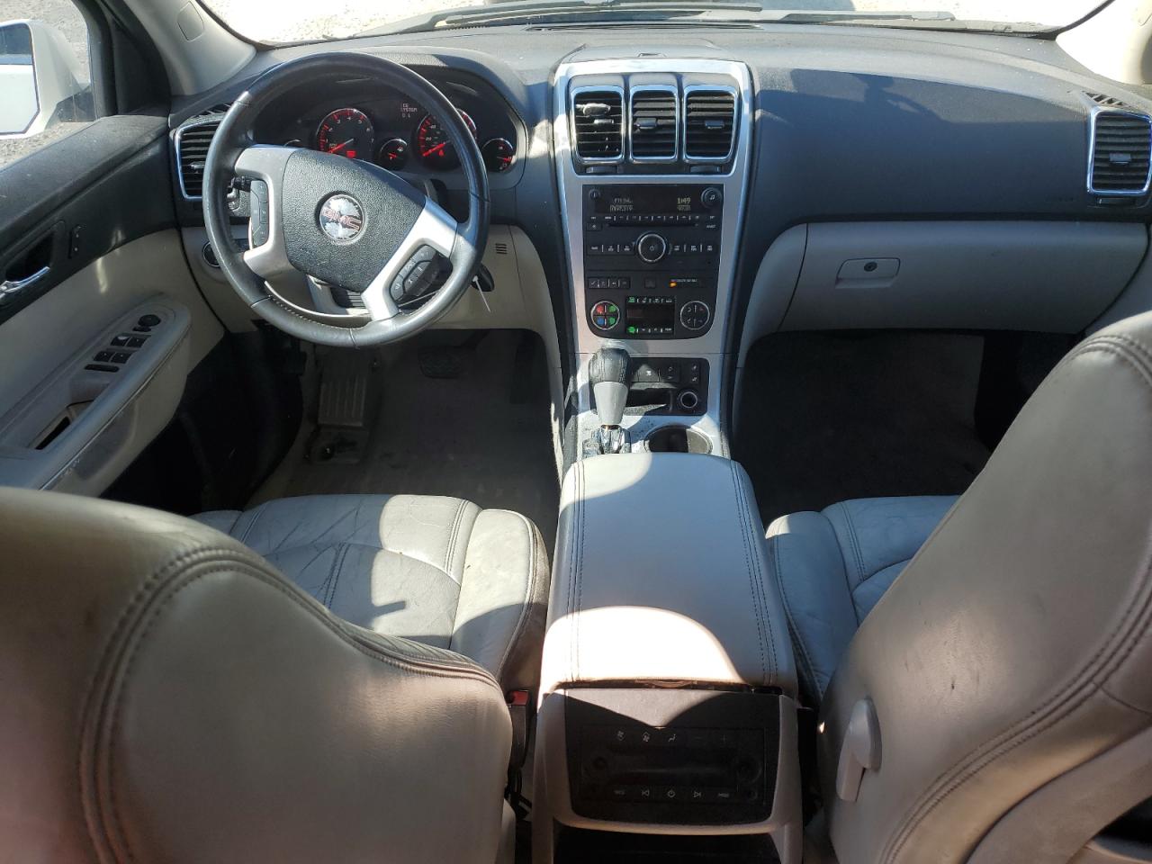 2011 GMC Acadia - Image 8