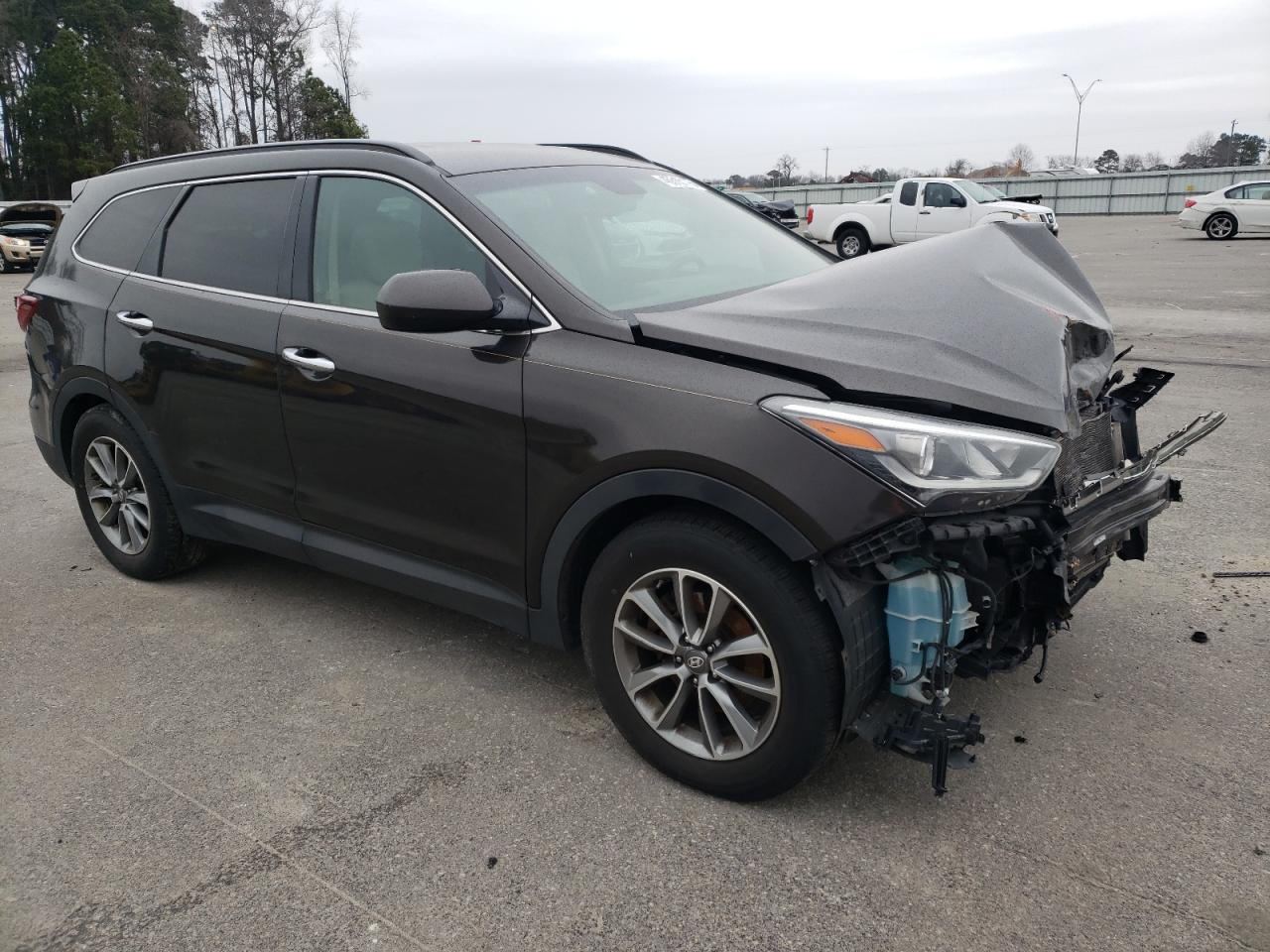 2017 Hyundai Santa Fe - Image 4