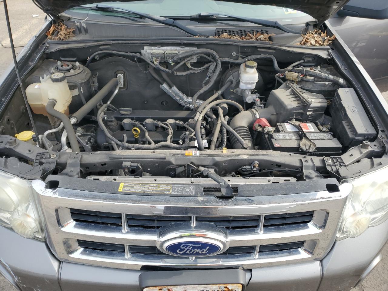 2010 Ford Escape - Image 12