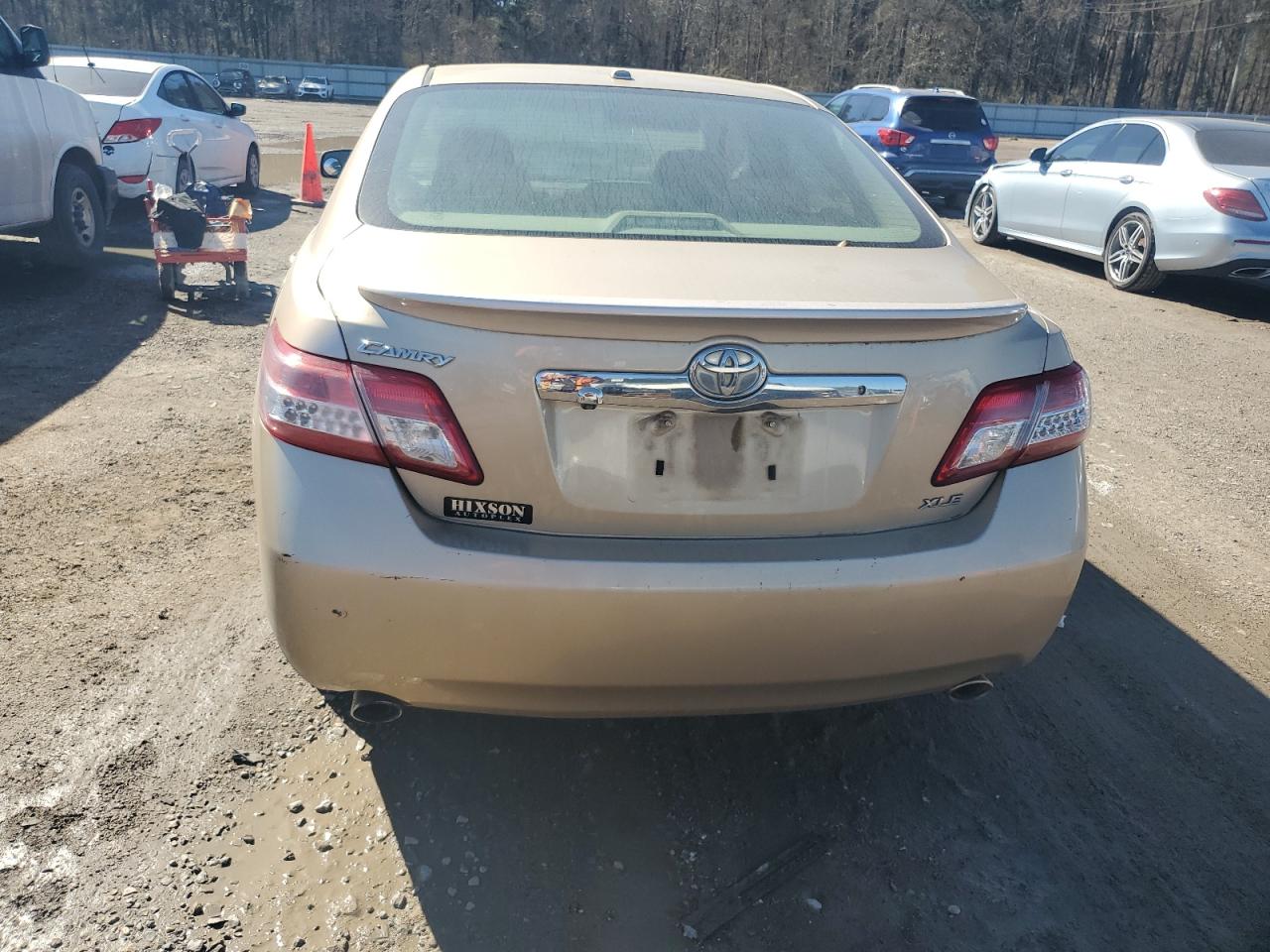 2011 Toyota Camry - Image 6