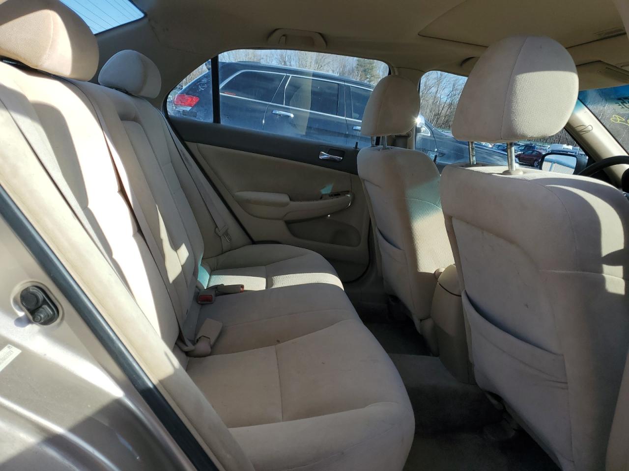 2004 Honda Accord - Image 10