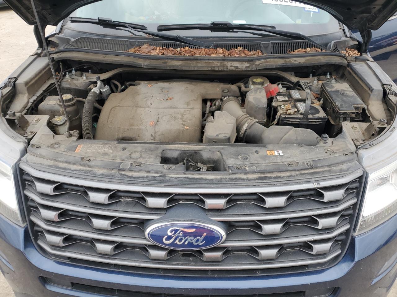 2017 Ford Explorer - Image 11