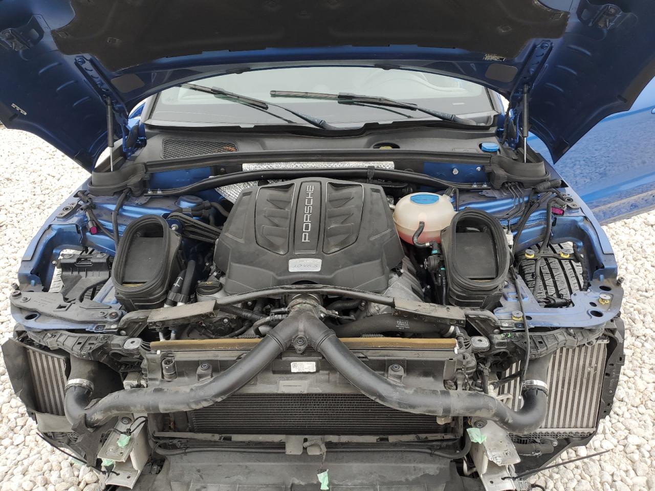 2018 Porsche Macan - Image 13