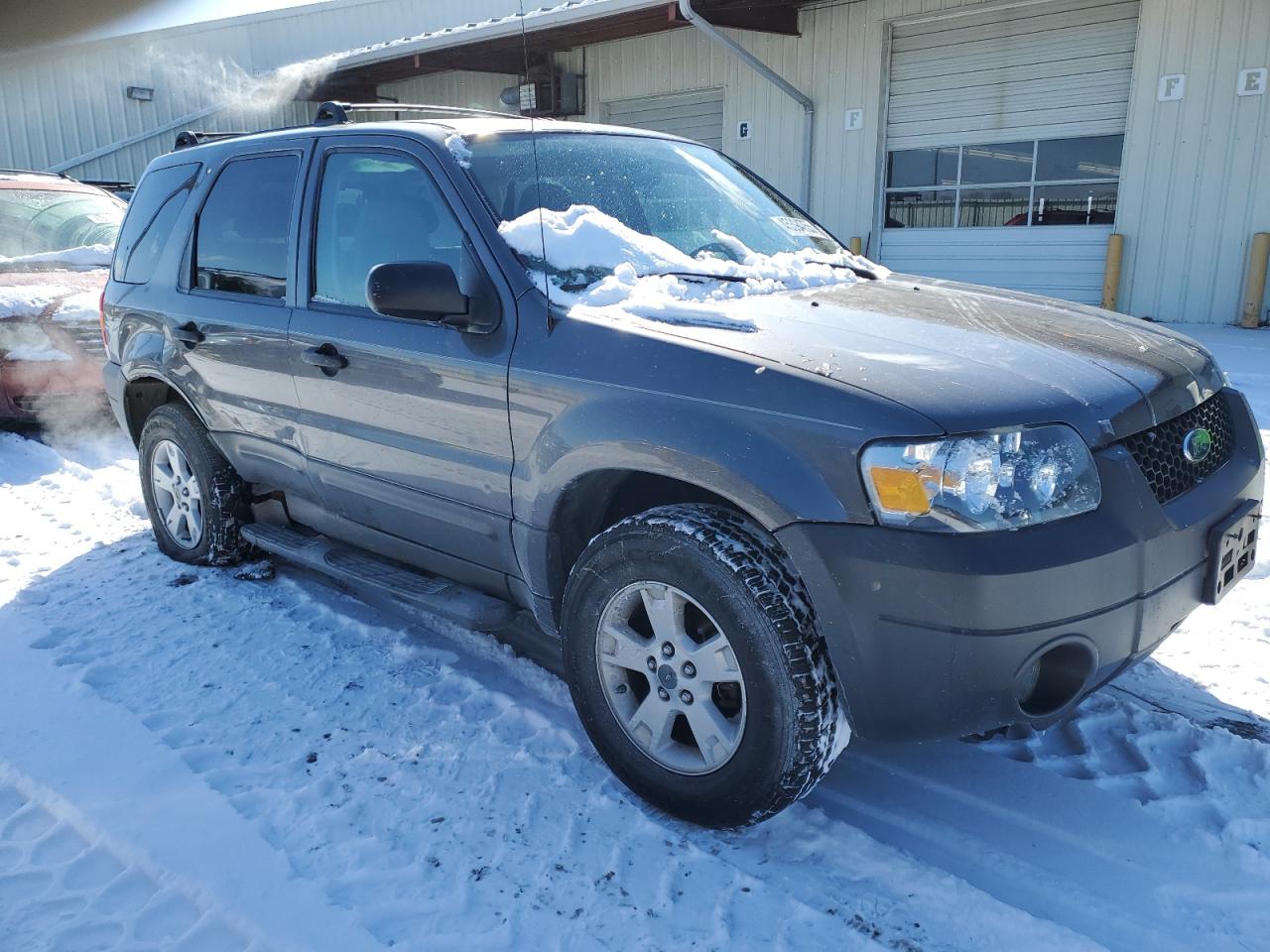 2006 Ford Escape - Image 4