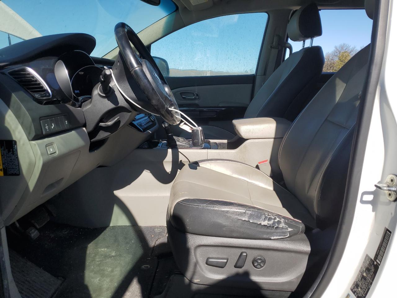 2015 Kia Sedona - Image 7