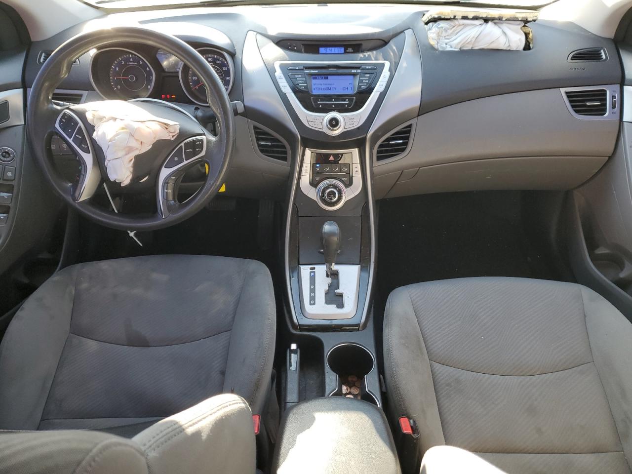 2012 Hyundai Elantra - Image 8
