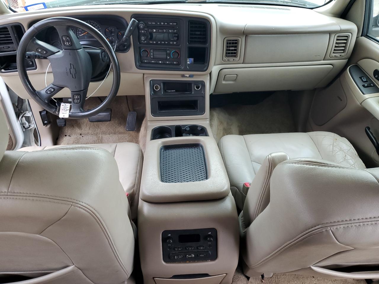 2003 Chevrolet Suburban - Image 8