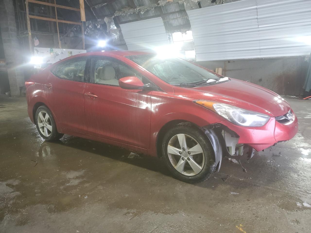 2013 Hyundai Elantra - Image 4