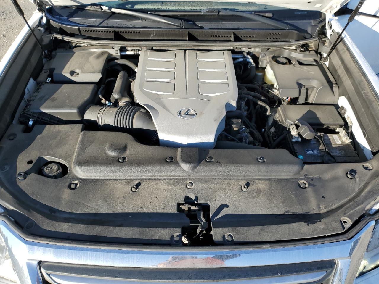 2015 Lexus GX - Image 14