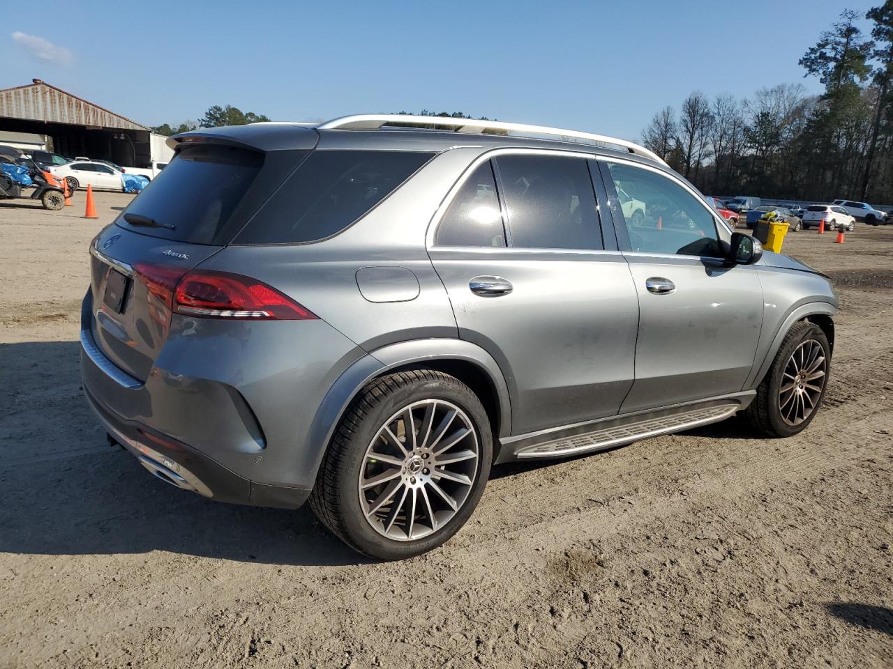 2020 Mercedes-Benz GLE - Image 3