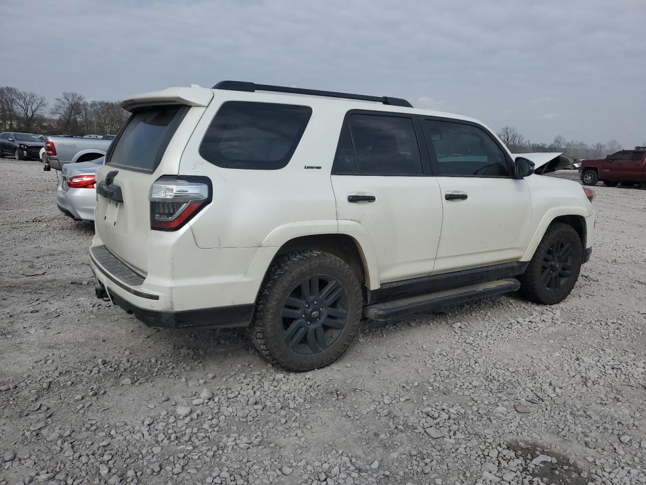 2019 Toyota 4Runner - Image 3