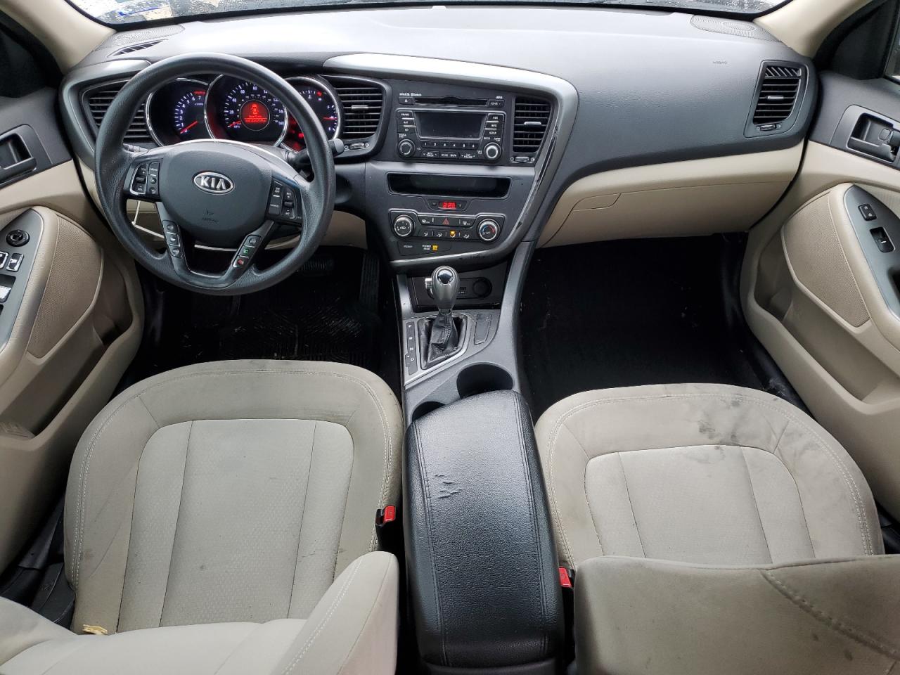 2011 Kia Optima - Image 8