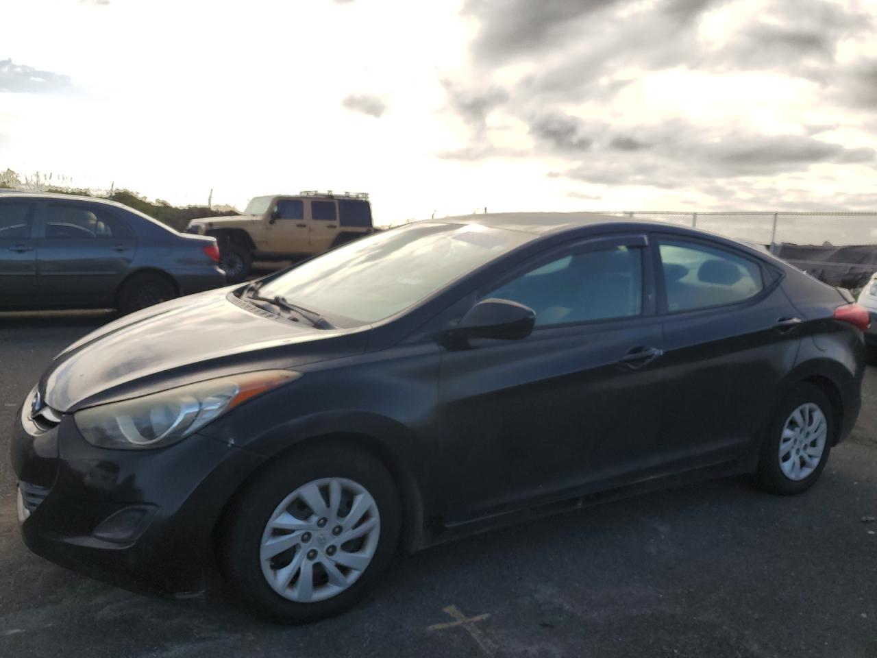 2013 Hyundai Elantra Gls zu verkaufen in Kapolei, HI - Front End