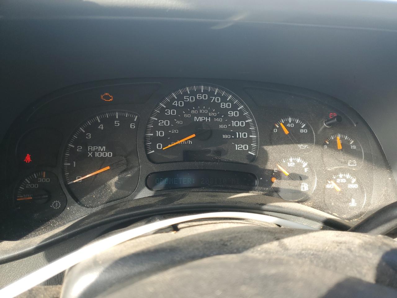 2005 GMC Sierra - Image 9