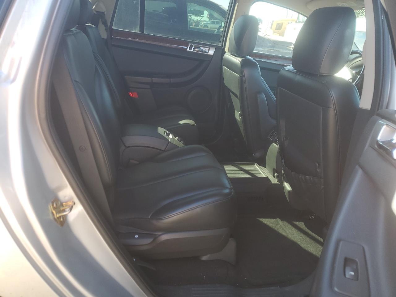 2006 Chrysler Pacifica - Image 11