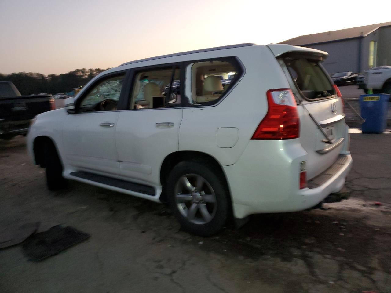2013 Lexus GX - Image 2